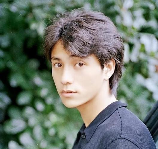 澳门彩龙门客栈图资料:陈坤儿子大学毕业
